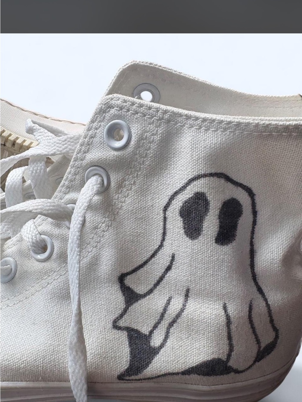 Men’s White Canvas High-Top Sneaker with Ghost Graphic size 8.5